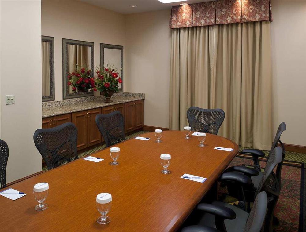 Hilton Garden Inn Schaumburg Instalações foto